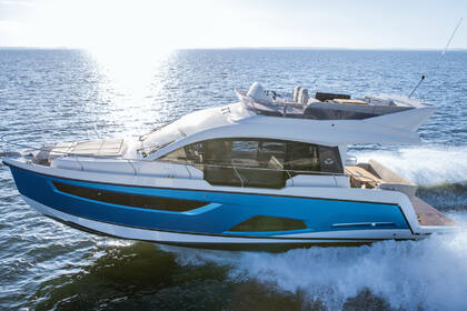 Charter Motorboat Sealine  Sealine F 430  Pula