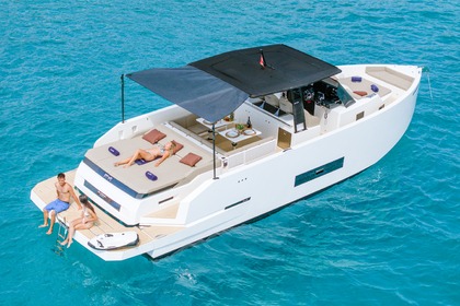 Hire Motorboat De Antonio 42 Barcelona