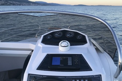 Location Bateau à moteur Ranieri Shadow 19 Auvernier