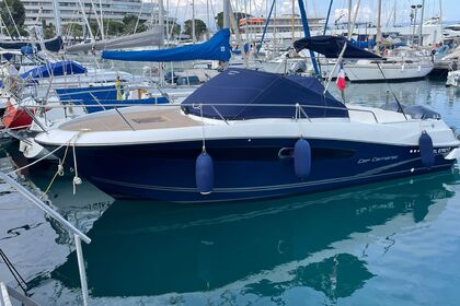 Location Bateau à moteur Jeanneau Cap Camarat 8.5 Wa Villeneuve-Loubet