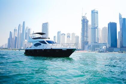 Rental Motorboat DUBAI MARINE 60 Dubai Marina