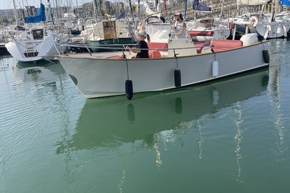 Rental Motorboat Rhea Marine 23 Open La Rochelle