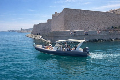 Charter RIB Capelli tempest 850 Old Port of Marseille