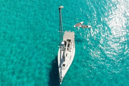 Hire Sailboat Beneteau Ydile Ca'n Pastilla