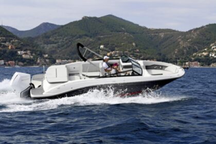 Miete Motorboot Sea Ray 230 Spx Saint-Raphaël