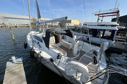 Charter Sailboat Delphia 40.3 Makkum