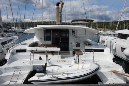 Charter Catamaran Fountaine Pajot Lipari 41 Punat