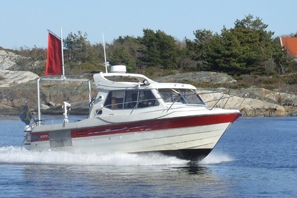 Hyra båt Motorbåt Bella 8100 Combi Västra Götalands län