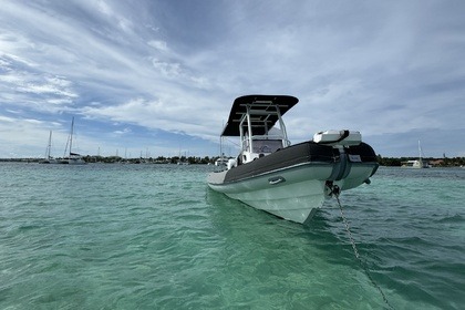 Rental RIB Highfield SPORT 900 Saint-Francois