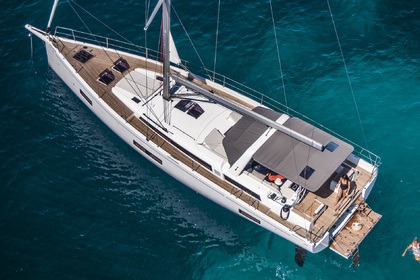 Verhuur Zeilboot Bénéteau Oceanis Yacht 54 Marina Frapa