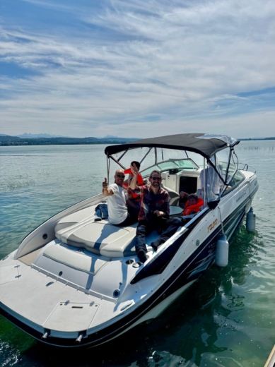 Delley-Portalban Motorboat Rinker 246 alt tag text