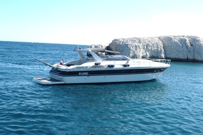 Charter Motorboat Pershing 45 Marseille