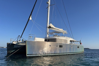 Charter Catamaran LAGOON 560 Cannes