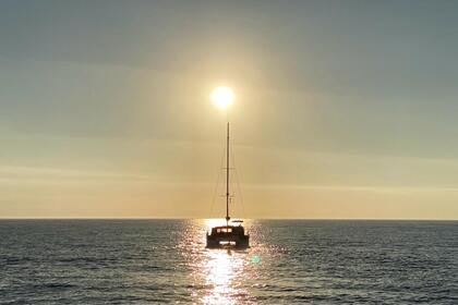 Rental Catamaran Fountaine Pajot Astrea 42 Canet-en-Roussillon