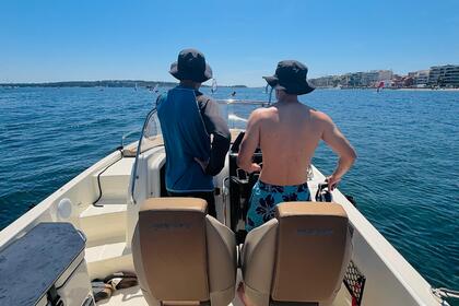 Hire Motorboat Quicksilver 755 Sundeck Cannes