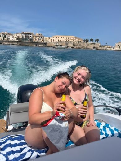 Siracusa Without license Blumax vari modelli alt tag text