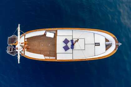 Charter Motorboat Fratelli Aprea 780 Amalfi