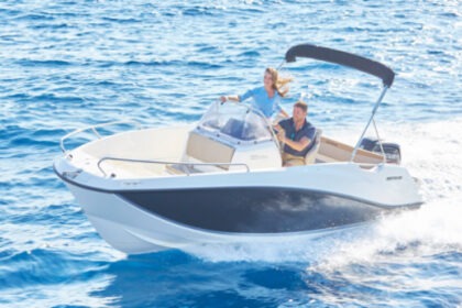 Verhuur Motorboot Quicksilver Quicksilver 550 Active open Fornells