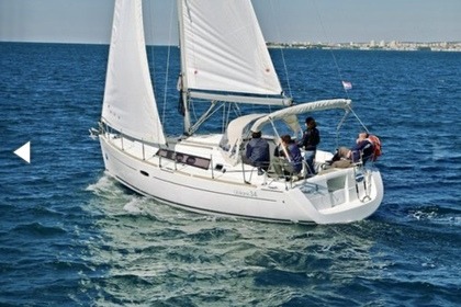 Miete Segelboot Beneteau Oceanis 34 La Trinité-sur-Mer