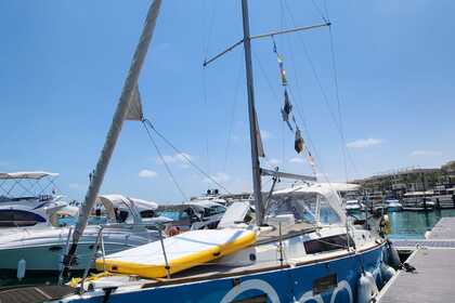 Charter Sailboat Beneteau Oceanis 35.1 Hurghada