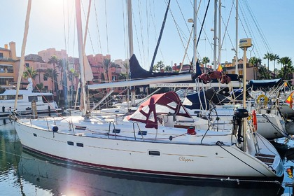 Hire Sailboat Beneteau Oceanis Clipper 411 San Roque