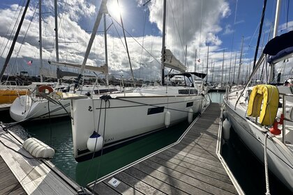 Verhuur Zeilboot Bénéteau Oceanis 38.1 La Rochelle