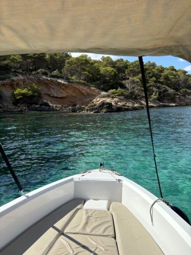 Palma de Mallorca Without license Compass 160E alt tag text