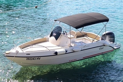 Hire Motorboat Gaia 22 Sundeck Hvar