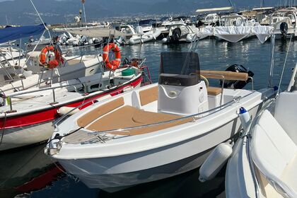 Hire Boat without licence  Revenger 19.10 Torre Annunziata