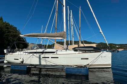 Charter Sailboat  Sun Odyssey 409 Hjellestad