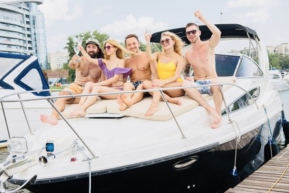 Rental Motorboat Bayliner 285 Nice