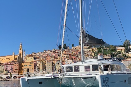 Rental Catamaran Beneteau Lagoon 440 Saint-Tropez