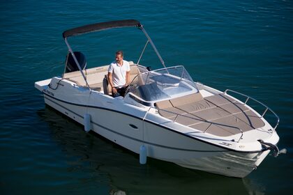 Location Bateau à moteur Quicksilver Activ 755 Sundeck Cambrils