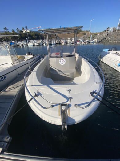 Motorboat Pacific Craft Open 670 Boot Grundriss