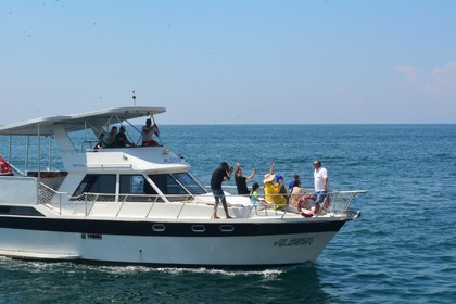 Hire Motorboat Custom Yacht Belek
