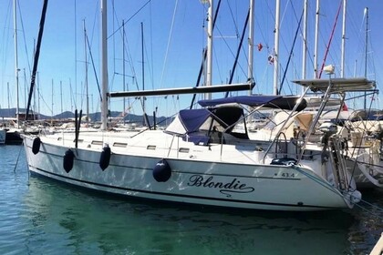 Charter Sailboat Beneteau Cyclades 43.4 Marmaris
