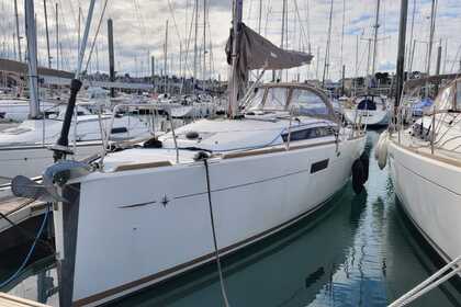 Location Voilier Jeanneau Sun Odyssey 349 QR Saint-Quay-Portrieux