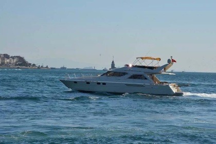 Verhuur Motorjacht Spacious boat with (12 Capacity) B20 Spacious boat with (12 Capacity) B20 Istanboel