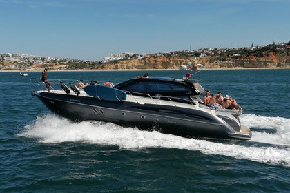 Location Yacht à moteur Cranchi Mediterranean 47ft .hard top Lagos