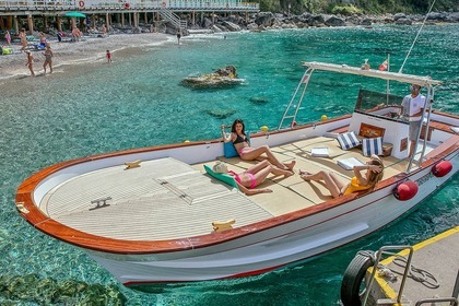 Verhuur Motorboot Lancia Gozzo 10mt Capri