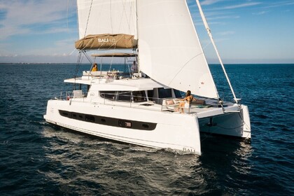 Miete Katamaran Catana Group Bali 4.6 - 5 + 1 cab. Brač
