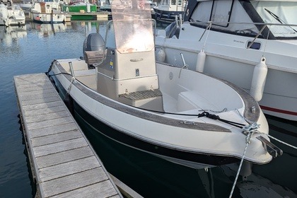 Hire Motorboat Kelt White Shark 175 Saint-Malo