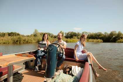 Rental Motorboat Luxe E-Sloep 590 Leeuwarden