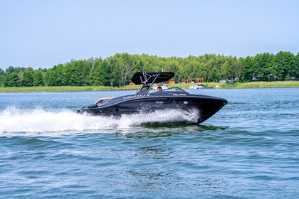 Charter Motorboat Sea Ray 210 Gizycko