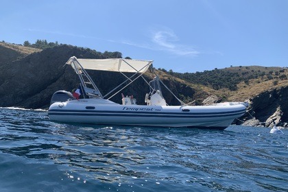 Czarter Ponton RIB CAPELLI TEMPEST 700 Saint-Cyprien