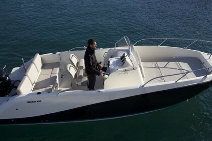 Charter Motorboat Quicksilver Activ 675 Sundeck Lopar Marina