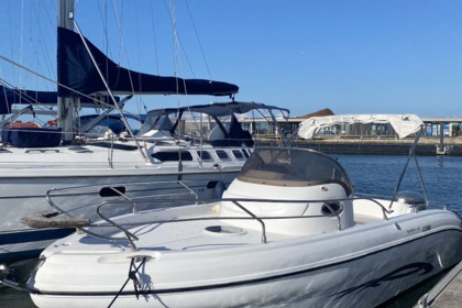 Charter Motorboat Ranieri Shadow 24 Arcachon