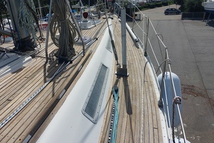 Charter Sailboat Wauquiez Centurion 45 Arzal