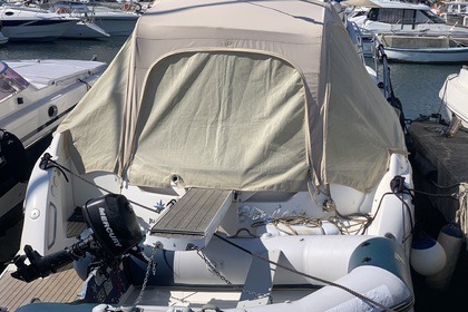 Charter Motorboat  Prestige 34 Rome