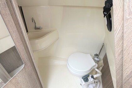 Hyra båt Motorbåt Quicksilver ACTIV WEEKEND 675 Ičići